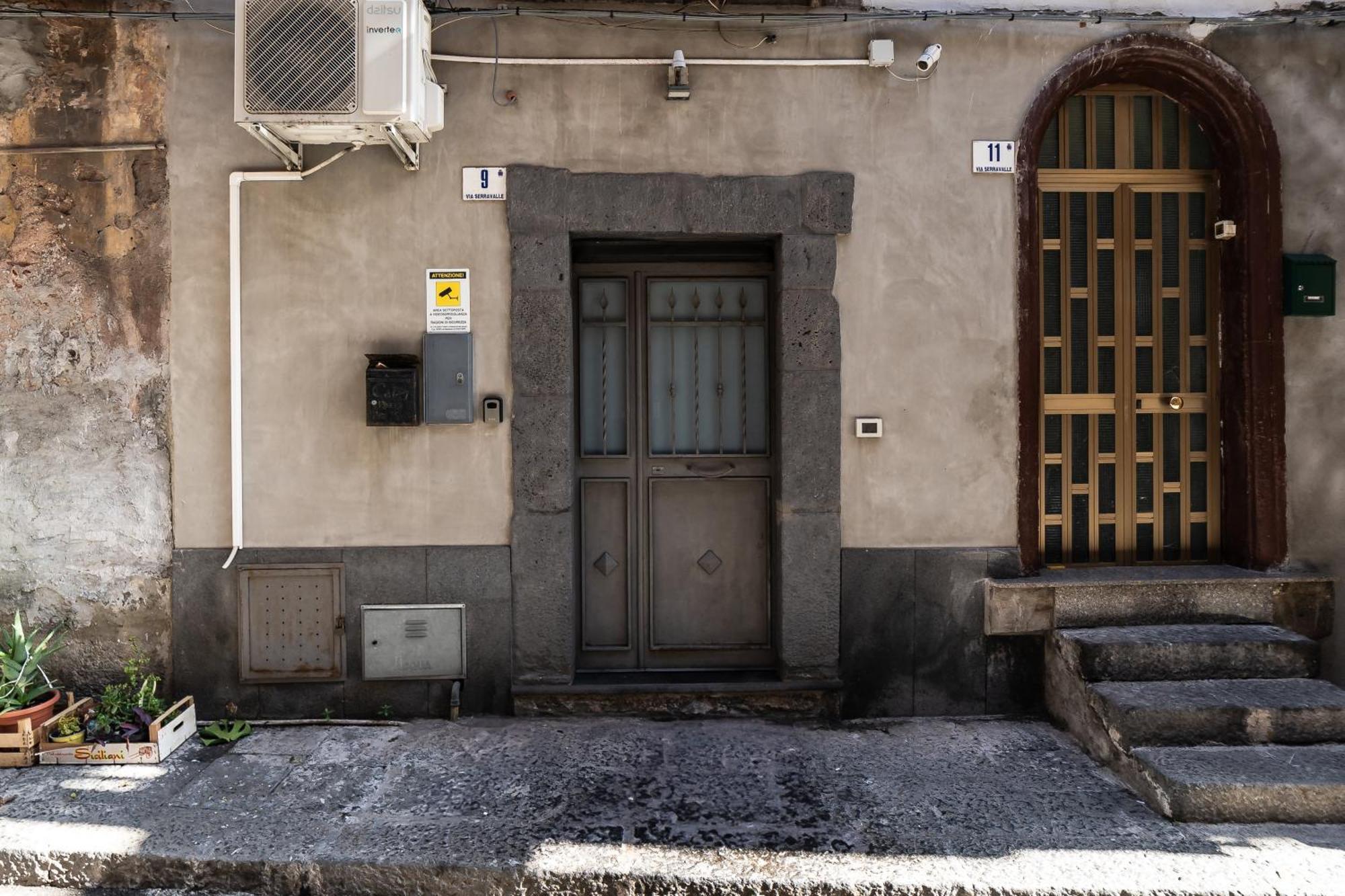 Centro Storico - Enjoy House Catania Villa Bagian luar foto